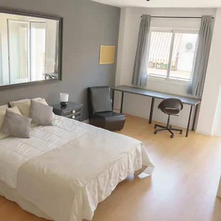 Desayuno Y Parking,ronda Homestay
